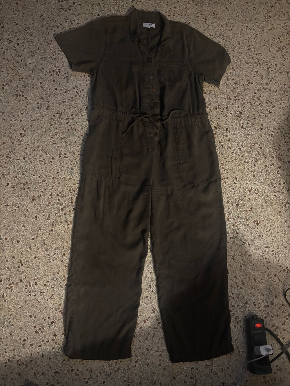 OAT short sleeve button front jumpsuit large olivr green